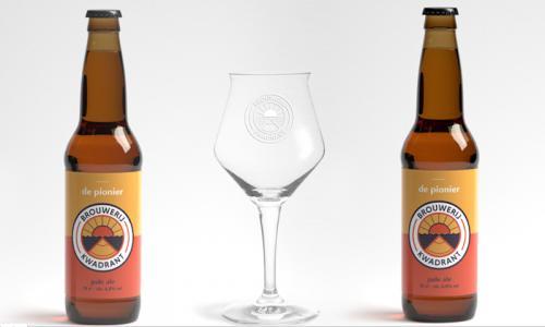 brouwerijkwadrant met De Pionier flesjes en glas